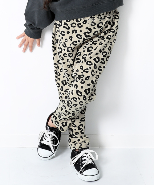 devirock(デビロック)の「プリントスウェットサルエルパンツ(その他パンツ・キッズ・ベージュ/ネイビー/ブラウン/カモフラージュ/モカ/グリーン系カモフラージュ/ブラック系その他/グレー系その他/グレー系カモフラージュ/ドット/ブラック系その他2/ブラック系その他3/グレー系その他2/グレー系その他3/キャメル・80cm/90cm/95cm/110cm/100cm/120cm/130cm/140cm/150cm/160cm)」の9枚目の写真