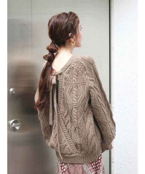 Ungrid（アングリッド）の「バックオープンケーブルニット（ニット  