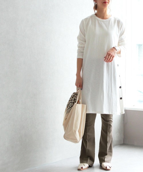 reca（レカ）の「フロントタックフレアパンツ（その他パンツ・レディース・ブラック/カーキ/キャメル/グレイッシュベージュ/グレー系その他・FREE）」の8枚目の写真