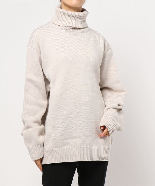 B.I.D.（ビーアイディー）の「エルボーパッチ　タートルニット（ニット/セーター・レディース・ベージュ/アイボリー/グレー/ブラウン/ネイビー・X-LARGE/MEDIUM/LARGE）」の2枚目の写真