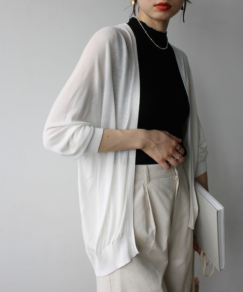 GeeRA（ジーラ）の「接触冷感！ドルマンシアーニットカーディガン（カーディガン/ボレロ・レディース・オフホワイト/ブラック/モカ/イエロー/ライトグレー/グリーン/オレンジ/グリーン系その他/ブルー・MEDIUM/LARGE/X-LARGE/XX-LARGE）」の17枚目の写真