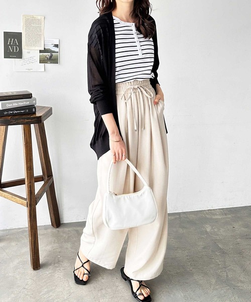 GeeRA（ジーラ）の「接触冷感！ドルマンシアーニットカーディガン（カーディガン/ボレロ・レディース・オフホワイト/ブラック/モカ/イエロー/ライトグレー/グリーン/オレンジ/グリーン系その他/ブルー・MEDIUM/LARGE/X-LARGE/XX-LARGE）」の18枚目の写真