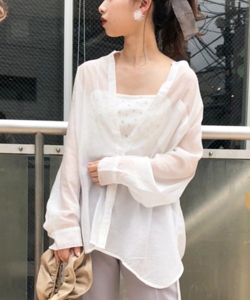 one after another NICE CLAUP（ワンアフターアナザーナイスクラップ）の「ノーカラーシアーシャツ（シャツ/ブラウス・レディース・オフホワイト/グレー系その他/ライトグリーン/ピンク系その他/モカ/オレンジ・FREE）」の2枚目の写真