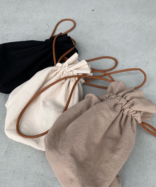 LE MORE（リモア）の「コットン巾着バッグ（ショルダーバッグ・レディース・ベージュ/アイボリー/ブラック・FREE）」の6枚目の写真