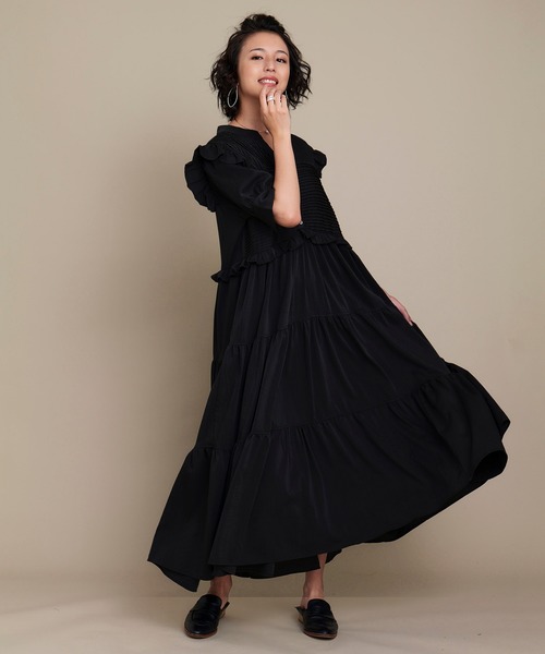 KOH.style（コースタイル）の「MANY TUCK DRESS（ワンピース・レディース・ブラック/ブラウン/グリーン・FREE）」の2枚目の写真