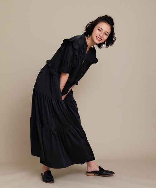 KOH.style（コースタイル）の「MANY TUCK DRESS（ワンピース・レディース・ブラック/ブラウン/グリーン・FREE）」の11枚目の写真
