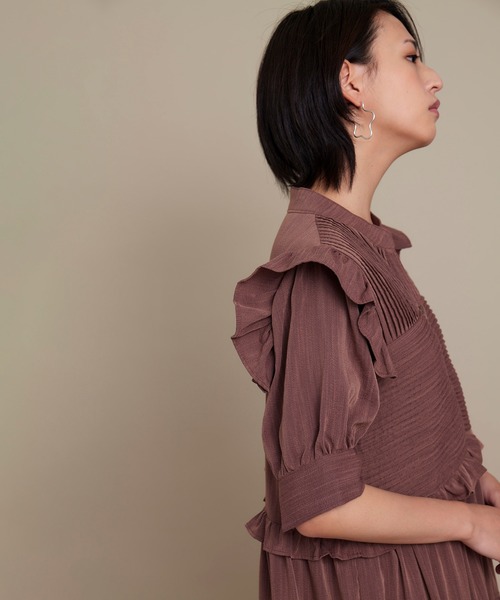 KOH.style（コースタイル）の「MANY TUCK DRESS（ワンピース・レディース・ブラック/ブラウン/グリーン・FREE）」の10枚目の写真