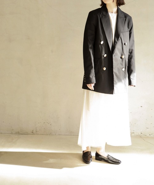 SESTO（セスト）の「バブーシュタイプのスクエアトゥコインローファー（ローファー・レディース・ブラック/ブラウン/ブラック系その他/グレイッシュベージュ・22.5cm/23.5cm/24.5cm/23.0cm/24.0cm/25.0cm/22.0cm）」の8枚目の写真