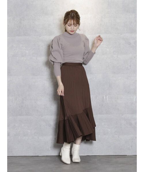 dazzlin（ダズリン）の「ダブルプリーツフレアスカート（スカート・レディース・ベージュ/ブラウン・SMALL/MEDIUM）」の8枚目の写真