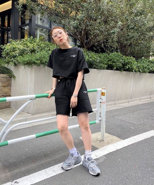 WHO'S WHO gallery(フーズフーギャラリー)の「ワンマイルショートパンツ(スウェットパンツ・レディース・ブラック/レッド/ブルー/グリーン/オートミール/レモンイエロー/黄緑系・FREE)」の11枚目の写真