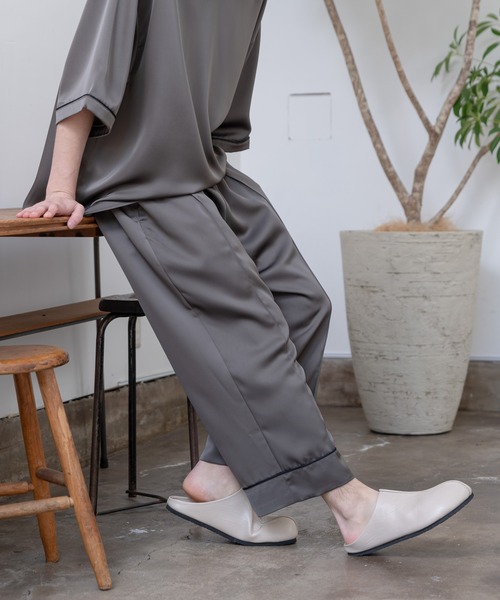CASPER JOHN(キャスパージョン)の「Over Form Room Shoes/オーバーフォルムルームシューズ(スリッポン・メンズ・ブラック/ナチュラル・SMALL/MEDIUM/LARGE)」の18枚目の写真