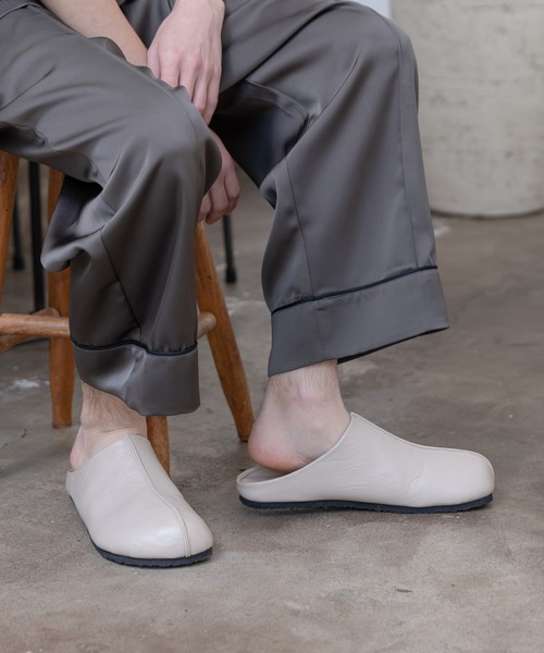 CASPER JOHN(キャスパージョン)の「Over Form Room Shoes/オーバーフォルムルームシューズ(スリッポン・メンズ・ブラック/ナチュラル・SMALL/MEDIUM/LARGE)」の12枚目の写真