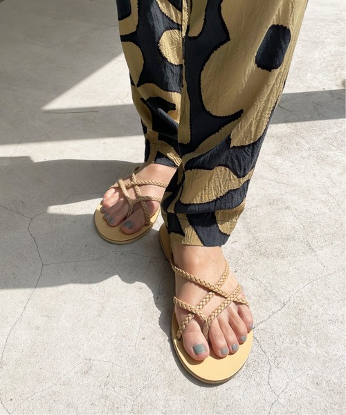 NICOLAS LAINAS(ニコラスライナス)の「【NICOLAS LAINAS/ニコラスライナス】ブレイドサンダル◆(サンダル・レディース・ベージュ・39/35/36/37/38)」の2枚目の写真