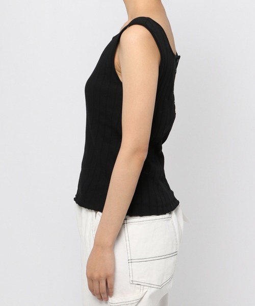 niko and...（ニコアンド）の「[抗菌防臭・抗ウイルス素材]UDRz機能付き2WAYノースリーブプルオーバー（タンクトップ・レディース・ブラック/オフホワイト/モカ・MEDIUM/LARGE）」の15枚目の写真