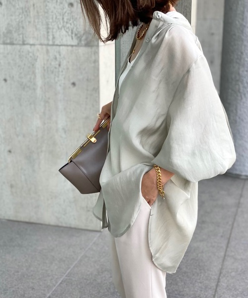 CIENA(シエナ)の「2wayスタンドカラーボリュームハーフスリーブシアーシャツ(シャツ/ブラウス・レディース・オフホワイト/グリーン/ブルー/ブラック・FREE)」の3枚目の写真