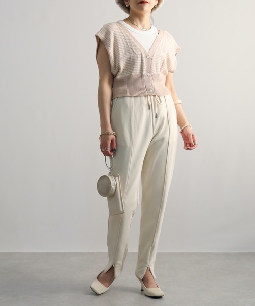 ap retro（アプレトロ）の「ジャガードニットベスト【ZOZO限定アイテム】（ベスト・レディース・ブラック/ライトベージュ/ブルー・FREE）」の19枚目の写真