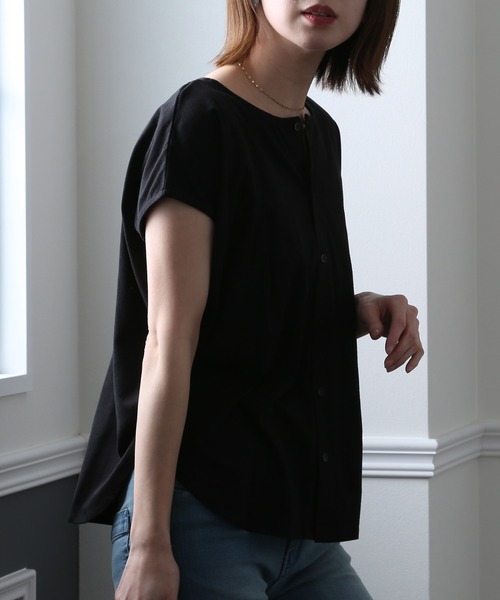 ElegChic(エレグシック)の「2WAYボタンカットソー(Tシャツ/カットソー・レディース・ブラック/ライトベージュ/ホワイト・4L/XL/M)」の6枚目の写真