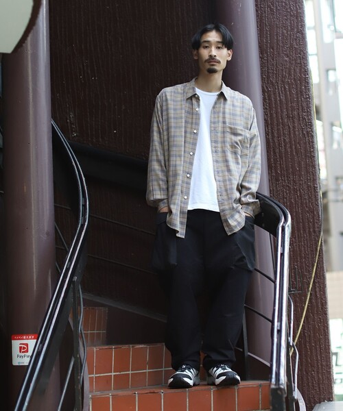 BEAMS（ビームス）の「BEAMS / イージーフィット チェック シャツ（シャツ/ブラウス・メンズ・ブラック/ベージュ・MEDIUM/X-LARGE/SMALL/LARGE）」の4枚目の写真