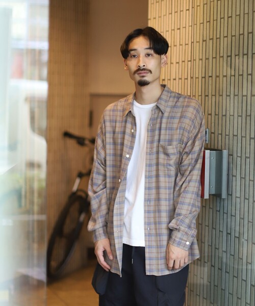 BEAMS（ビームス）の「BEAMS / イージーフィット チェック シャツ（シャツ/ブラウス・メンズ・ブラック/ベージュ・MEDIUM/X-LARGE/SMALL/LARGE）」の7枚目の写真