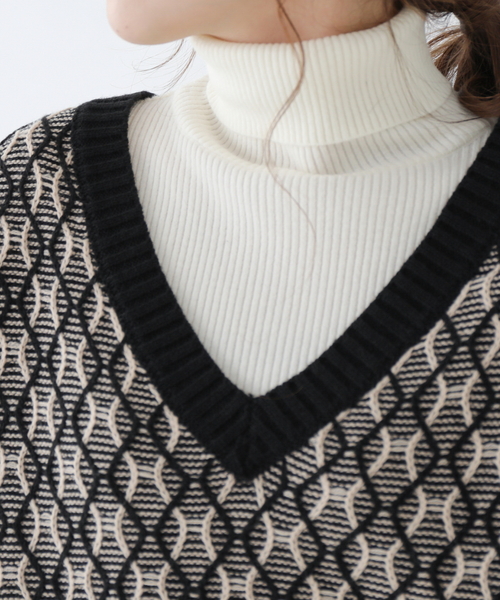 RAY CASSIN（レイカズン）の「リブタートルニットプルオーバー（ニット/セーター・レディース・オフホワイト/ブラック/ベージュ/ライトカーキ/ワイン・FREE）」の10枚目の写真