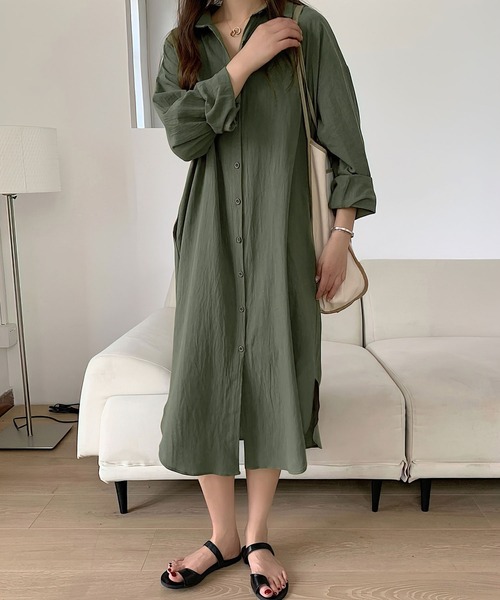 me+em select(ミームセレクト)の「サイドスリットコットンロングシャツ【数量限定販売】(シャツワンピース・レディース・グリーン/ブラック/ホワイト/ブラウン・FREE)」の1枚目の写真