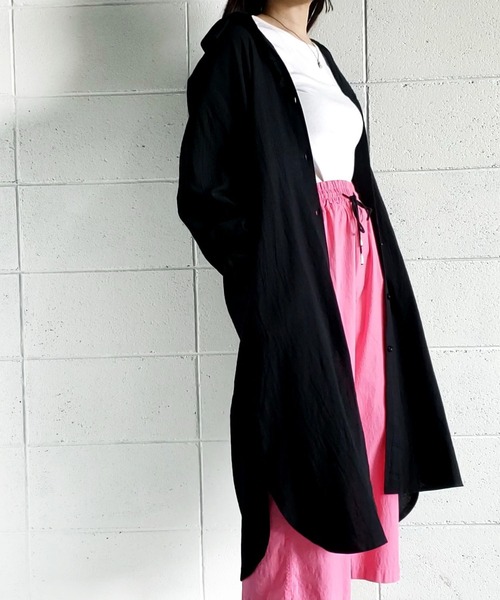 me+em select(ミームセレクト)の「サイドスリットコットンロングシャツ【数量限定販売】(シャツワンピース・レディース・グリーン/ブラック/ホワイト/ブラウン・FREE)」の22枚目の写真