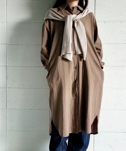 me+em select(ミームセレクト)の「サイドスリットコットンロングシャツ【数量限定販売】(シャツワンピース・レディース・グリーン/ブラック/ホワイト/ブラウン・FREE)」の18枚目の写真