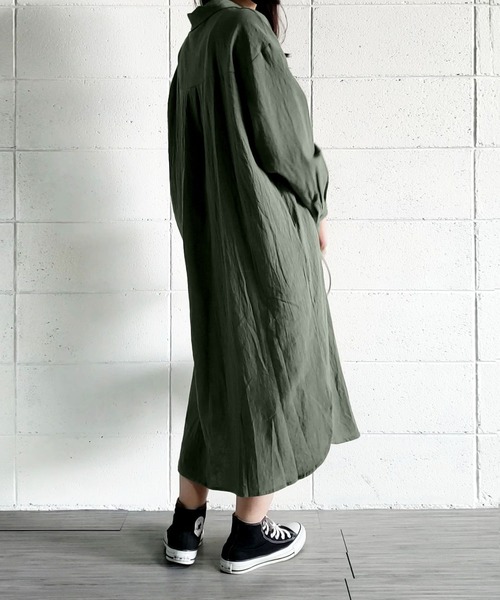 me+em select(ミームセレクト)の「サイドスリットコットンロングシャツ【数量限定販売】(シャツワンピース・レディース・グリーン/ブラック/ホワイト/ブラウン・FREE)」の12枚目の写真