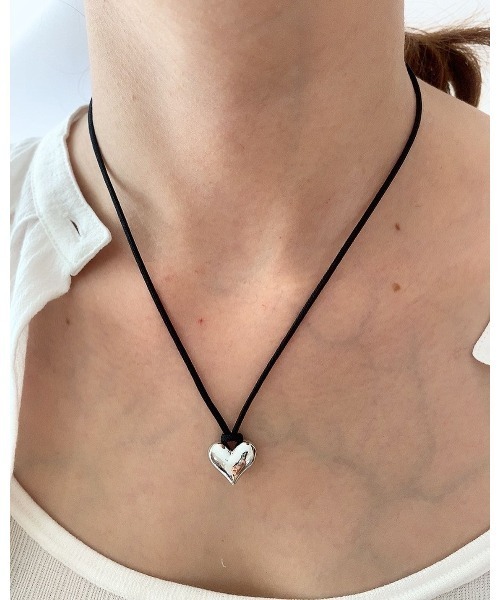 セール 艶ハートストリングネックレス ネックレス Mou モウ のファッション通販 Zozotown