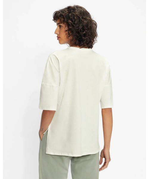 Ted Baker(テッドベーカー)の「KCALIIE フラワープリントTシャツ(Tシャツ/カットソー・レディース・ホワイト・1/0/4/3)」の8枚目の写真