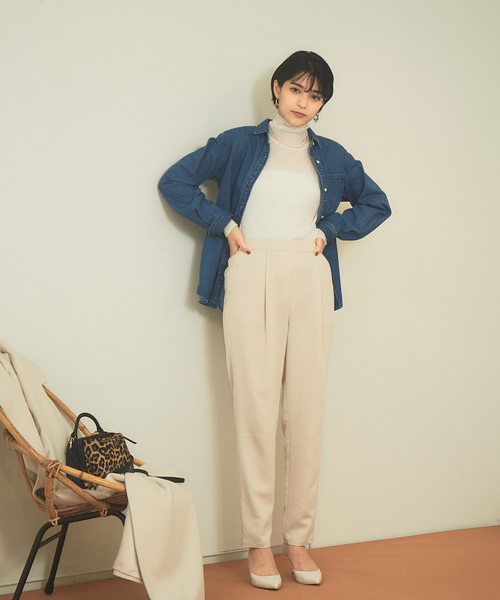 Rouge vif(ルージュヴィフ)の「サテンイージーパンツ2(その他パンツ・レディース・ベージュ/ピンク/ブラック/ライラック・36/38/40)」の12枚目の写真