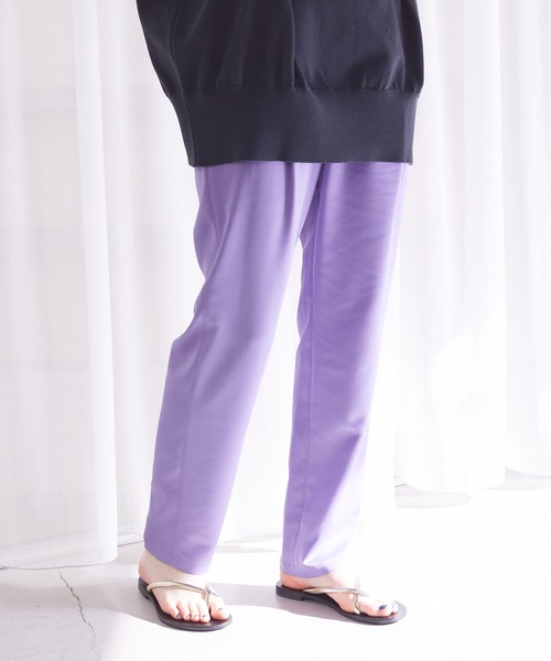 Rouge vif(ルージュヴィフ)の「サテンイージーパンツ2(その他パンツ・レディース・ベージュ/ピンク/ブラック/ライラック・36/38/40)」の3枚目の写真