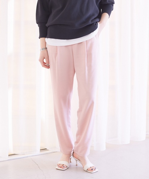 Rouge vif(ルージュヴィフ)の「サテンイージーパンツ2(その他パンツ・レディース・ベージュ/ピンク/ブラック/ライラック・36/38/40)」の4枚目の写真