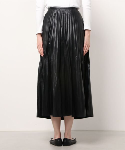 Per sist ence（パーシエンス）の「Per sist ence/パーシエンス　フェイクレザー プリーツスカート（スカート・レディース・ベージュ/ブラック/アイボリー・FREE）」の5枚目の写真