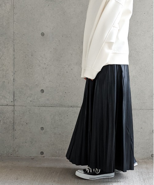Per sist ence（パーシエンス）の「Per sist ence/パーシエンス　フェイクレザー プリーツスカート（スカート・レディース・ベージュ/ブラック/アイボリー・FREE）」の13枚目の写真