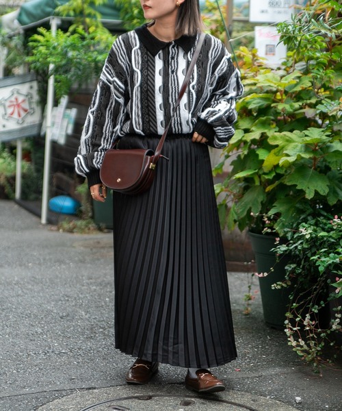 kutir（クティール）の「デザインポロニット（ニット/セーター・レディース・ブラック/ベージュ/カーキ/ネイビー・FREE）」の7枚目の写真