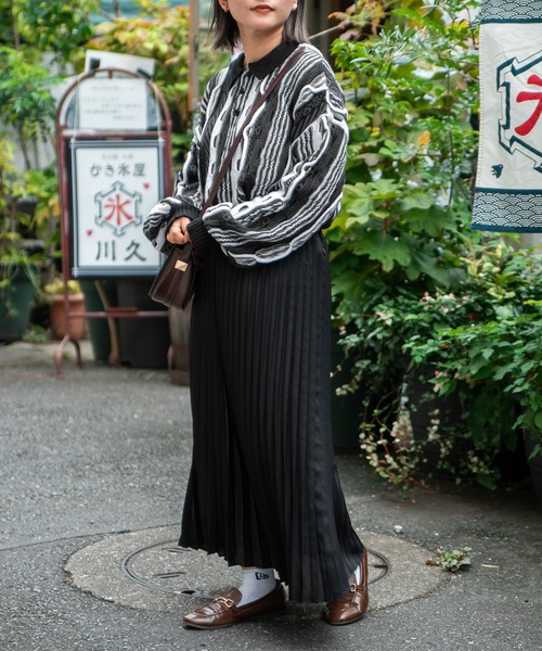 kutir（クティール）の「デザインポロニット（ニット/セーター・レディース・ブラック/ベージュ/カーキ/ネイビー・FREE）」の8枚目の写真