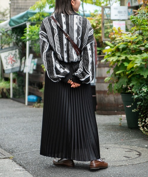 kutir（クティール）の「デザインポロニット（ニット/セーター・レディース・ブラック/ベージュ/カーキ/ネイビー・FREE）」の9枚目の写真