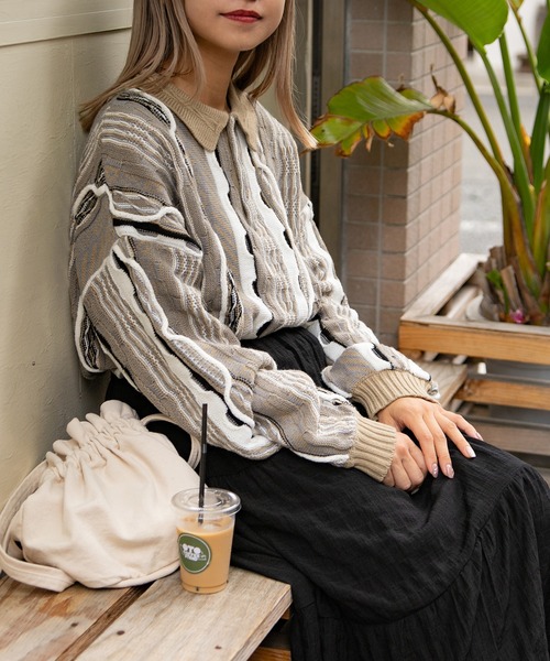 kutir（クティール）の「デザインポロニット（ニット/セーター・レディース・ブラック/ベージュ/カーキ/ネイビー・FREE）」の11枚目の写真