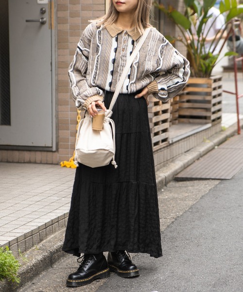 kutir（クティール）の「デザインポロニット（ニット/セーター・レディース・ブラック/ベージュ/カーキ/ネイビー・FREE）」の13枚目の写真