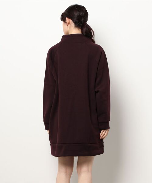BELLUNA PLUS(ベルーナ)の「裏起毛素材スタンドネックチュニック(チュニック・レディース・ワイン/ベージュ/チャコール/チャコールグレー/ワイン系/キャメル/グレー系その他・LARGE/X-LARGE/MEDIUM)」の14枚目の写真