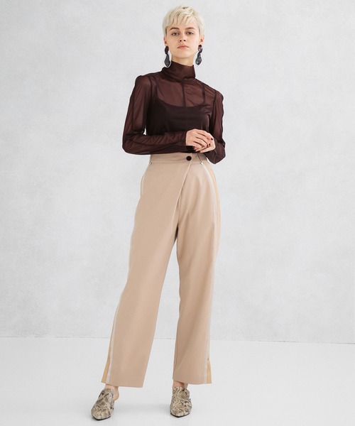 UNITED TOKYO（ユナイテッドトウキョウ）の「シアーレイヤーハイネックカットソー（Tシャツ/カットソー・レディース・アイボリー/ブラック/ブラウン/ブルー・FREE）」の9枚目の写真