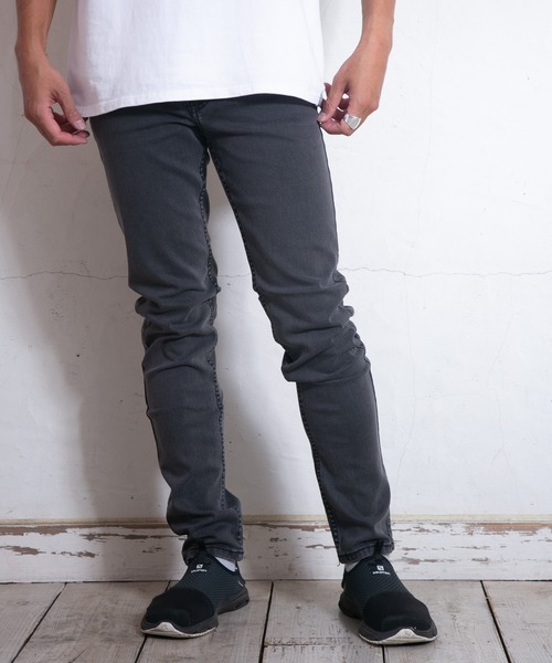 DR.DENIM(ドクターデニム)の「Clark(デニムパンツ・メンズ・ブルー系その他/ブラック系その他/ブラック・31/32/29/28/30)」の1枚目の写真