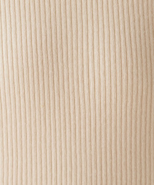 SHOO・LA・RUE（シューラルー）の「◆【M-3L】ちくちくしにくい袖ボタンつきリブニット（ニット/セーター・レディース・ブラック/ダークブラウン/ブルー/グリーン/アイボリー/サンドベージュ/ピンク系その他/アイボリー系2/ベージュ系その他5/ブラック系2・02/03/04/05）」の12枚目の写真
