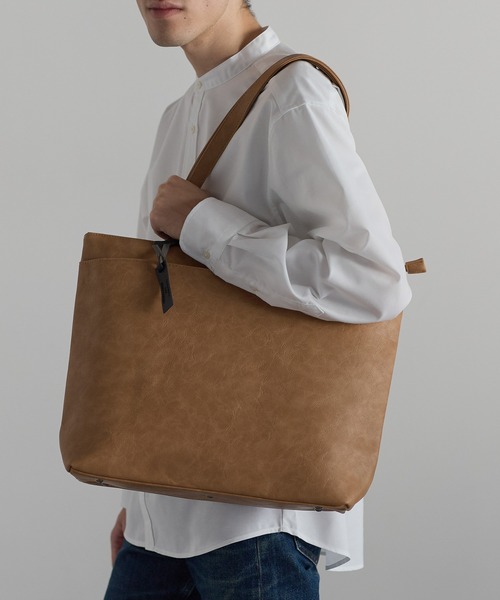 セール】【グッシオ ウォーモ】レザータッチ 横型トートバッグ