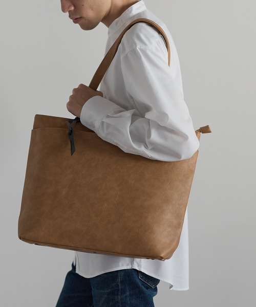 セール】【グッシオ ウォーモ】レザータッチ 横型トートバッグ