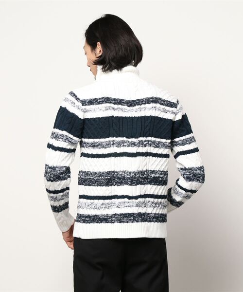 HIDEAWAYS NICOLE（ハイダウェイニコル）の「肩ファスナ－タ－トルネックニット（ニット/セーター・メンズ・ブラック×グレー/ホワイト×ライトグレー/レッド系その他/ホワイト系その他・MEDIUM/LARGE/X-LARGE）」の6枚目の写真