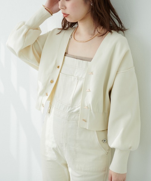 natural couture(ナチュラルクチュール)の「【おうちで洗える!】プチプラハトメバー釦おしゃれカーディガン(カーディガン/ボレロ・レディース・オフホワイト/グレイッシュベージュ・FREE)」の1枚目の写真