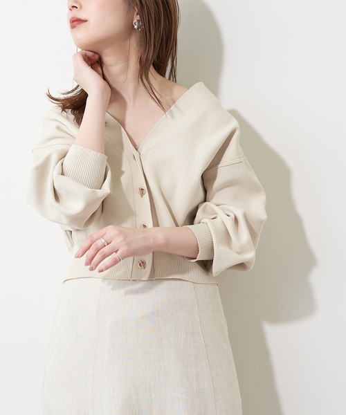 natural couture(ナチュラルクチュール)の「【おうちで洗える!】プチプラハトメバー釦おしゃれカーディガン(カーディガン/ボレロ・レディース・オフホワイト/グレイッシュベージュ・FREE)」の5枚目の写真