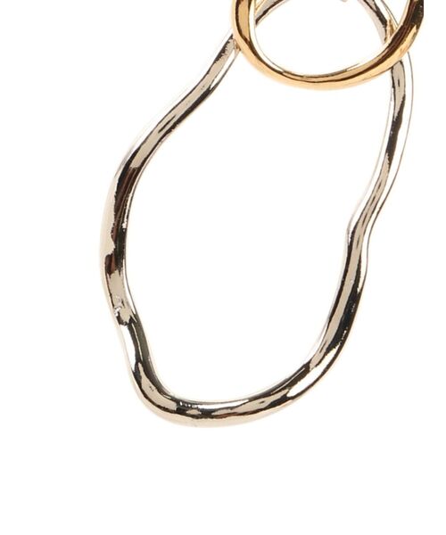 dazzlin（ダズリン）の「ダブルカラーイヤリング（イヤリング・レディース・ゴールド/シルバー・FREE）」の4枚目の写真